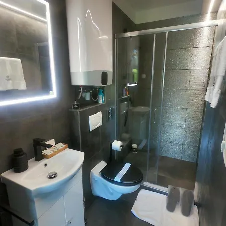 Gyemant Apartman Apartment Balatonfoldvar